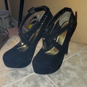 Brand new BAKERS platforms, size 9.5